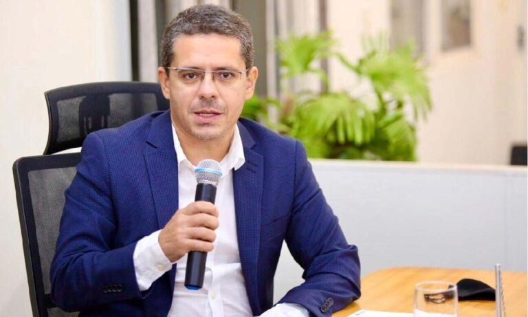 Vereador pede prioridade de matrícula a famílias de crianças com deficiência