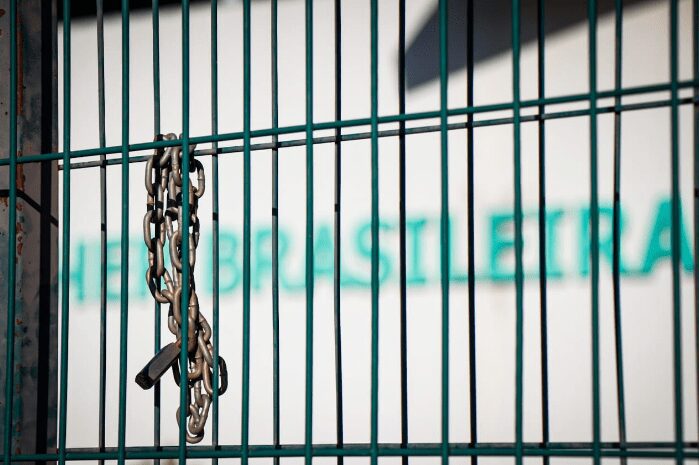 Ex-marido mata casal a tiros dentro de casa em Campo Grande