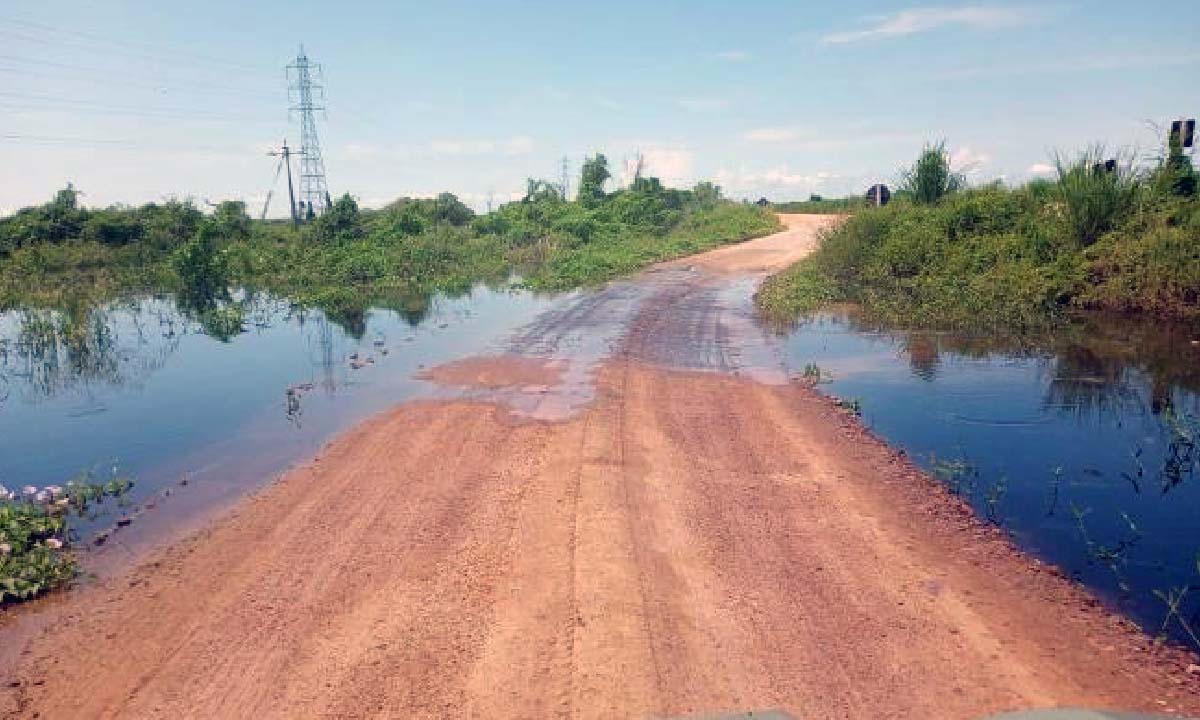 Leia mais sobre o artigo Rio Miranda transborda no Pantanal e água já invade trechos da Estrada Parque