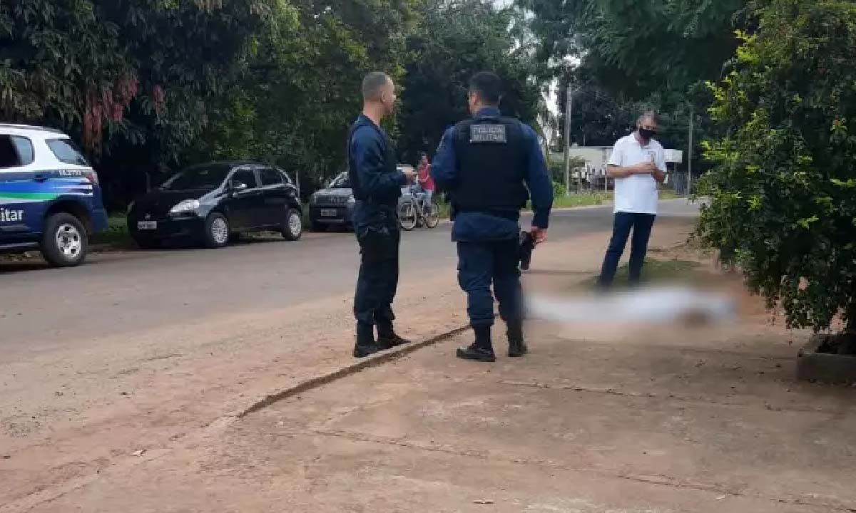 Leia mais sobre o artigo Mulher morre em Campo Grande após ser espancada com cabo de vassoura pelo marido