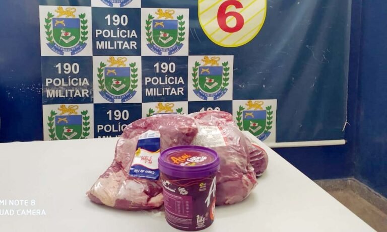 Mulher é presa após furtar 12 quilos de carne e pote de açaí em supermercado