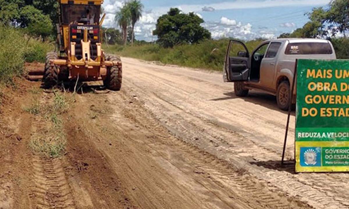 Você está visualizando atualmente Agesul mantém manutenção das vias de acesso no Pantanal