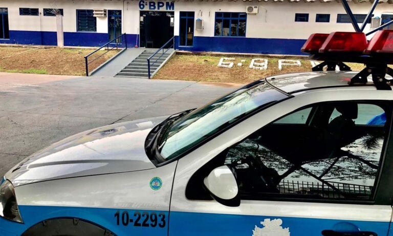 Mulher é agredida pelo marido após discussão por mensagem em celular