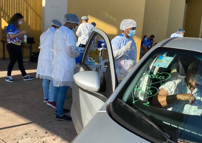 Prefeitura retoma vacinação contra covid neste sábado com instalação de novo drive-thru
