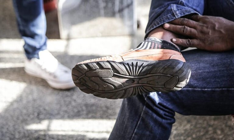 Caminhoneiro é mantido refém por 30 horas durante roubo