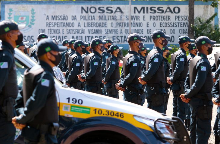 Governador autoriza 212 promoções de policiais e bombeiros militares