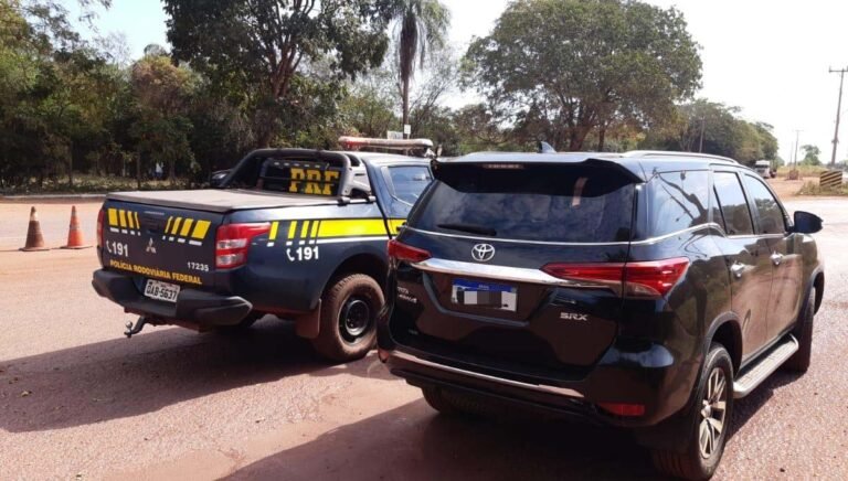 Caminhonete furtada em Minas Gerais é recuperada pela PRF em Corumbá