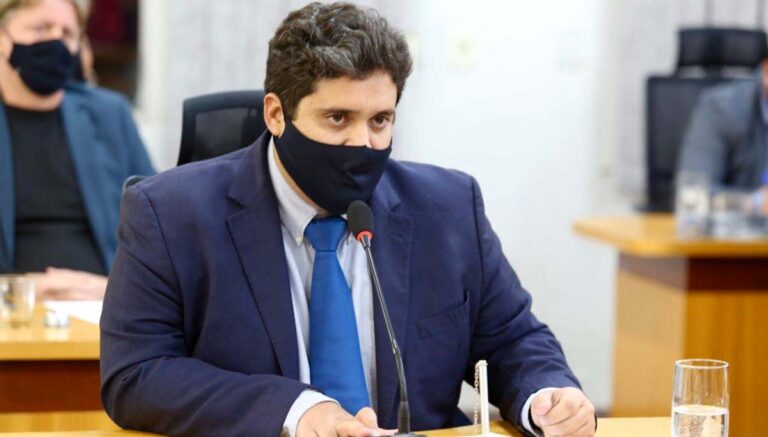 Vereador sugere que Município reforce campanhas de combate às aglomerações