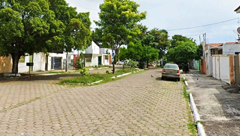 Sem consulta popular mudança de nome em rua tradicional revolta moradores em Corumbá