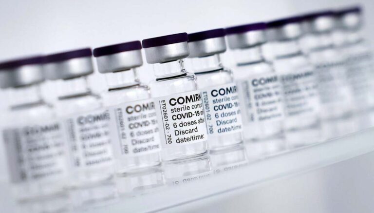 Brasil recebe mais 629 mil doses da vacina da Pfizer contra a covid-19