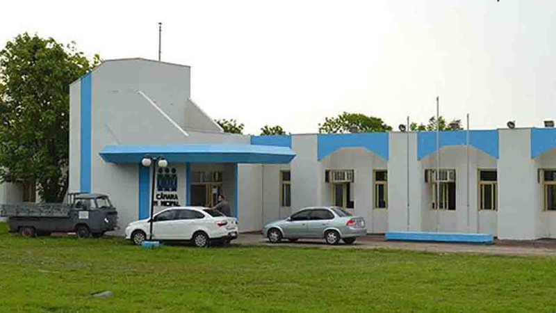 MPE recorre e pede suspensão de direitos políticos do prefeito de Ladário após condenação por farra das diárias.