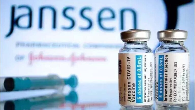 Estudo americano coloca em xeque vacinação em massa com dose única da Janssen