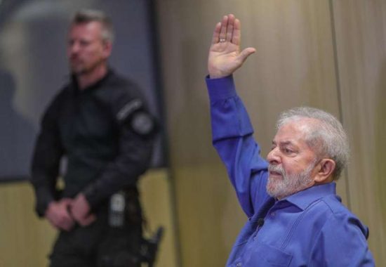 Nova pesquisa mostra que Lula vence Bolsonaro em vários cenários