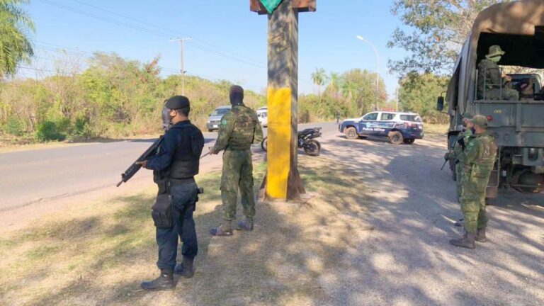 Sete pessoas são detidas em ação da PM em Corumbá que recuperou dois carros furtados