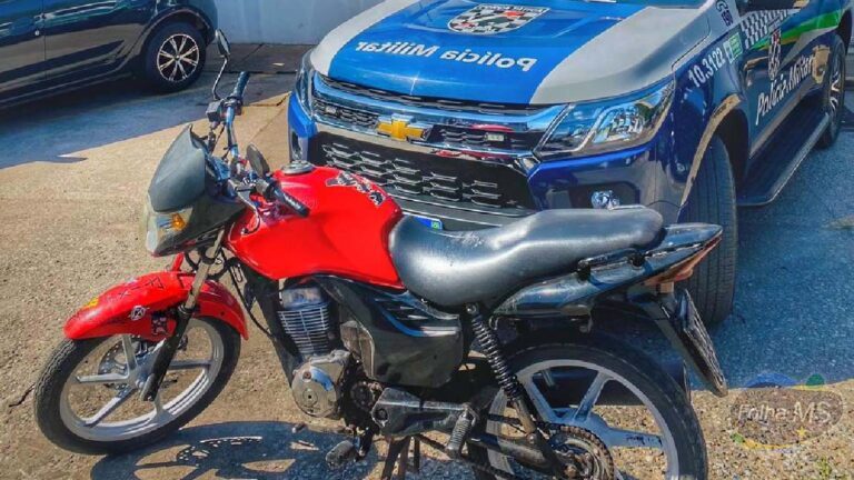 Moto furtada é recuperada pela PM e jovem diz que comprou veículo em grupo do facebook
