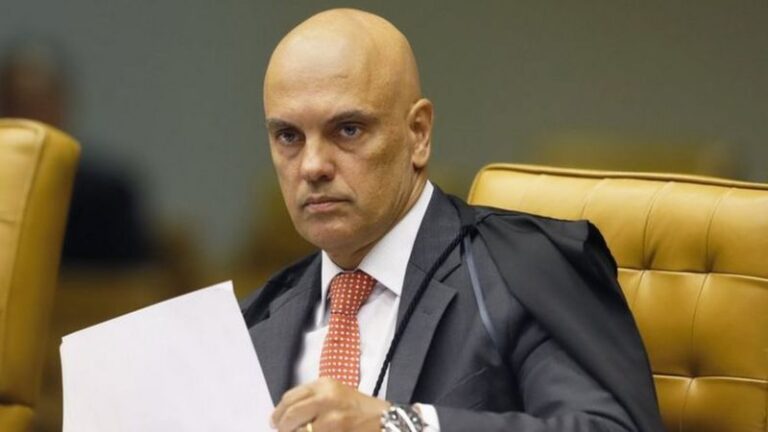 Alexandre de Moraes suspende decisão que barrava Telegram
