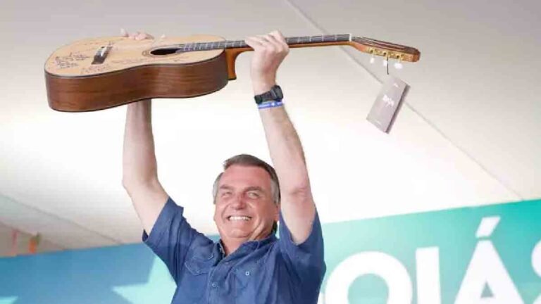 Com discurso radical, “Bolsonaro tenta tirar foco de alta da inflação” dizem analistas