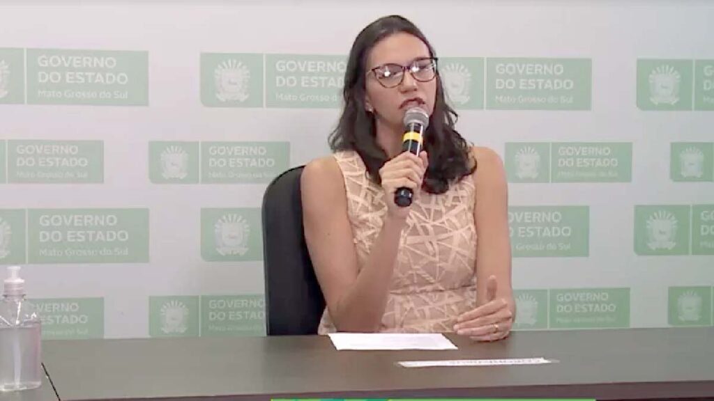 Com 85% da população adulta vacinada, agosto tem menor média de mortes no ano 3 mariana croda