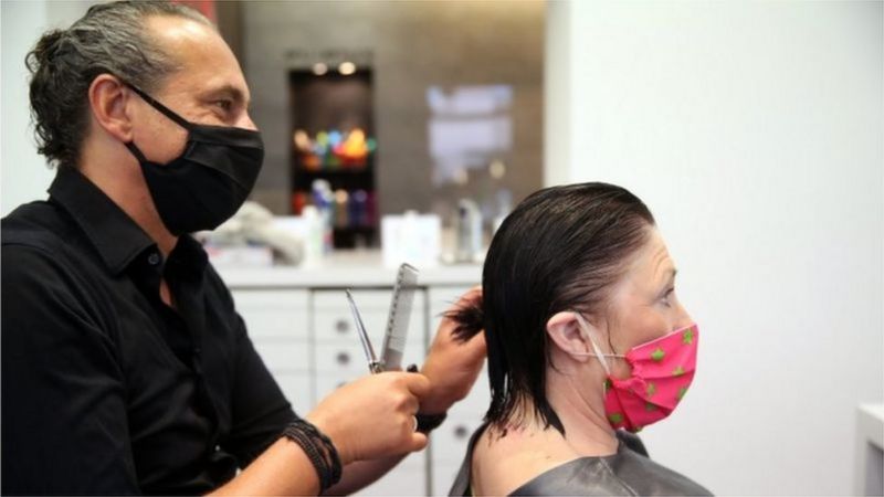 Economia em 2022: por que expectativas para o Brasil estão piorando rapidamente 4 120566621 4cabelereiro