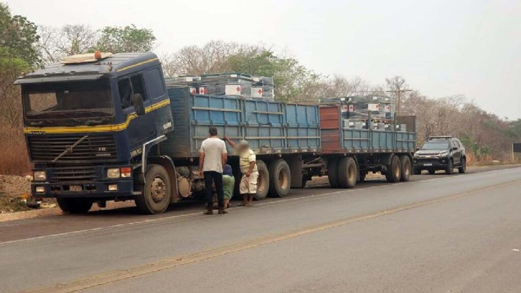 Material usado no refino da cocaína é aprendido pela PF e Receita Federal em Corumbá 2 acetato3