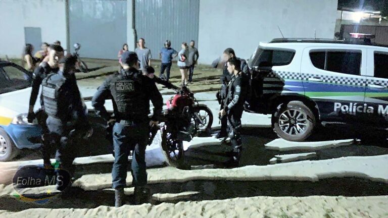 PM apreende arma de fogo usada em assalto e recupera motocicleta em Corumbá