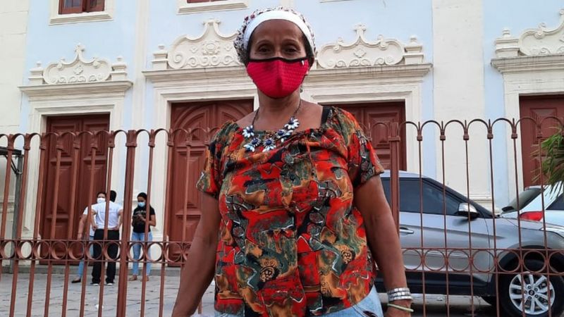 'Saga' de desempregada de 62 anos por carne acaba com 3 quilos de carcaça e pele por R$ 12 7 121060592 fraaame