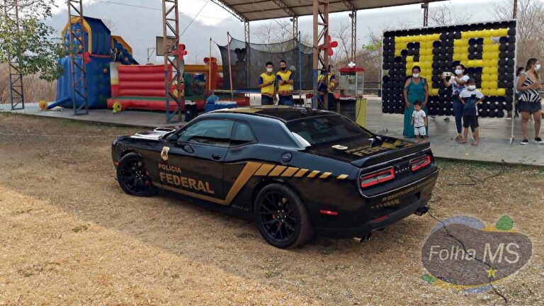 Superesportivo da Polícia Federal é atração em evento do mês das crianças em Corumbá