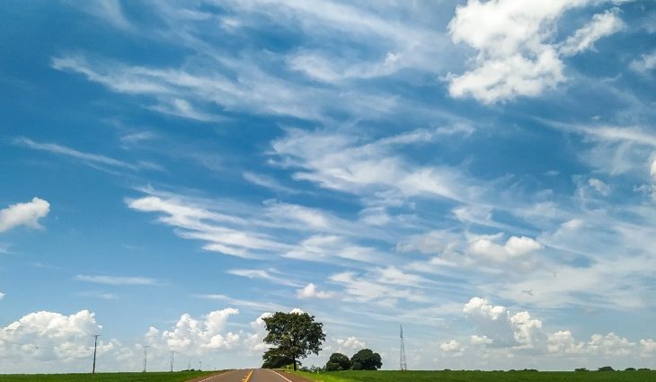 Tempo fica firme no sábado, mas meteorologia emite alerta de temporal em 9 cidades