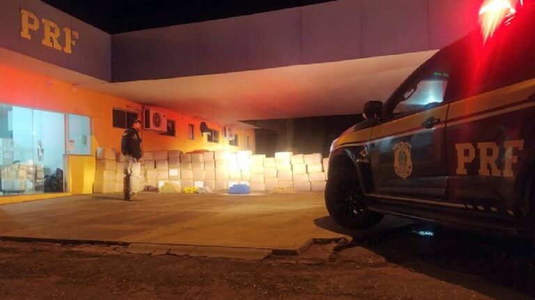 Em abordagem PRF apreende mais de 2 toneladas de maconha em MS