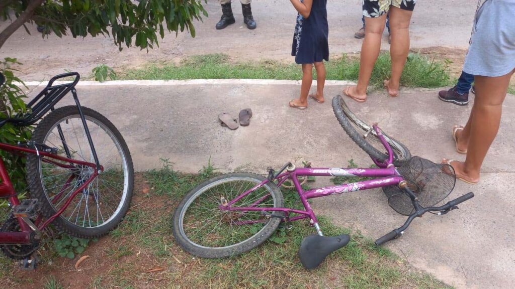 Bombeiros socorrem crianças atropeladas no centro e Anel Viário de Corumbá 2 atropelamento1
