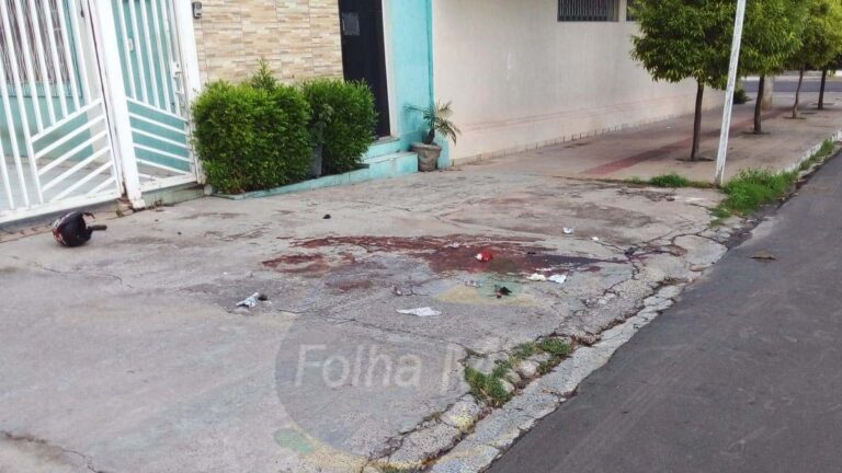 Desentendimento em tabacaria acaba com homem esfaqueado no centro de Corumbá