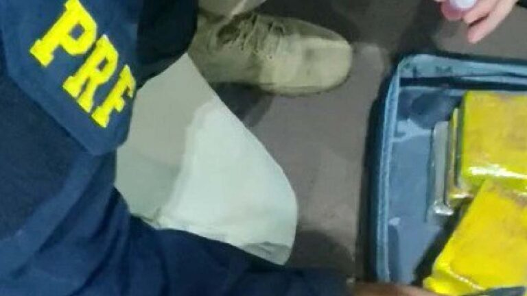 Venezuelano sai de Corumbá com mala “recheada” de cocaína e acaba preso pela PRF