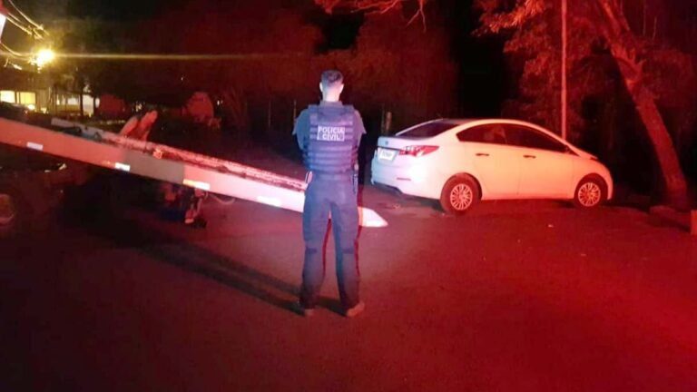 Carro furtado de locadora em SP é encontrado pela Polícia Civil em Corumbá