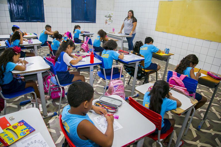 Começam hoje matrículas para novos alunos nas escolas municipais de Corumbá