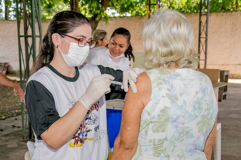 Corumbá realiza dia D vacinação neste sábado