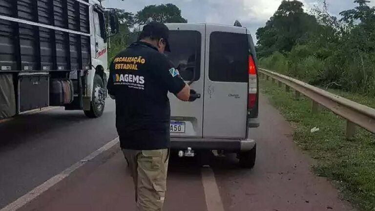 Fiscalização apreende seis veículos fazendo transporte irregular em MS