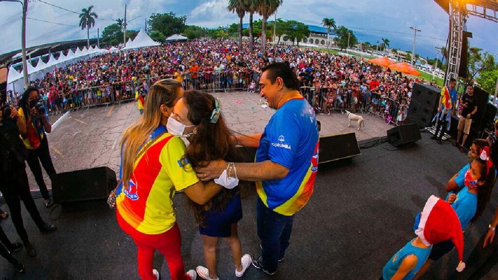 Na véspera de Natal, boletim confirma duas mortes por Covid-19 em Corumbá 4 aglomeracao 1