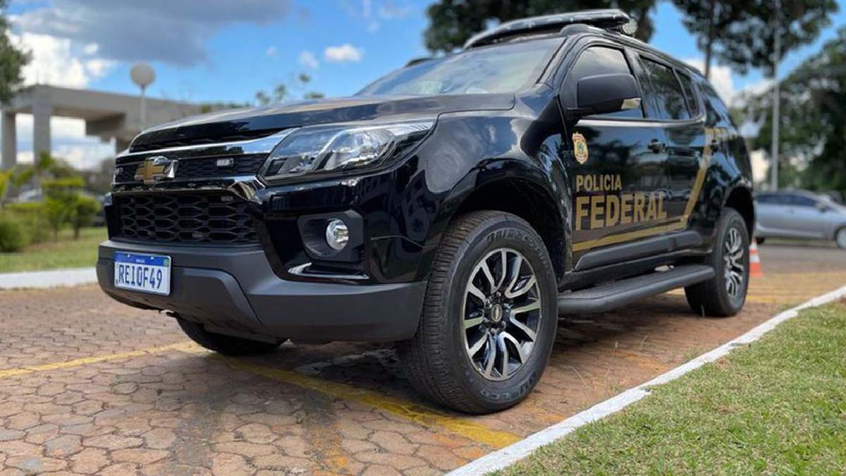 Você está visualizando atualmente Polícia Federal deflagra operação contra crimes em licitações públicas