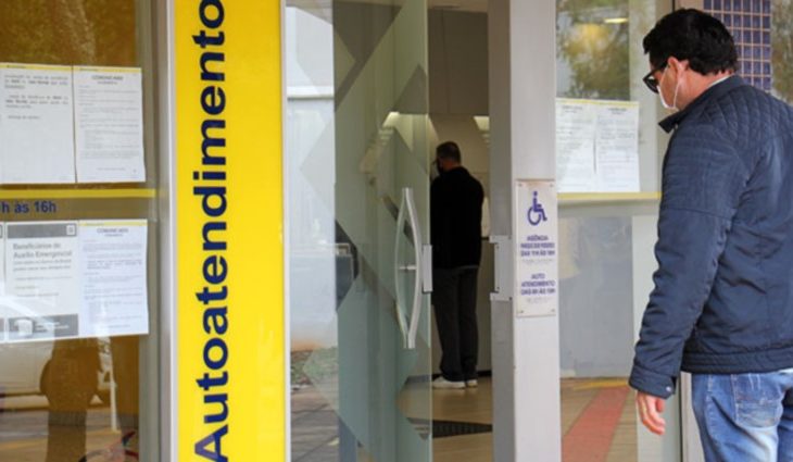 Servidores estaduais iniciam mês com salário na conta; 2ª parcela do 13° será paga no dia 10