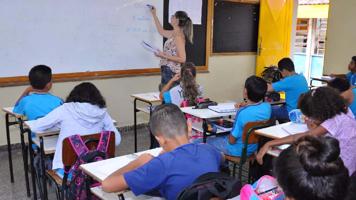 Leia mais sobre o artigo Campo Grande confirma retorno de aulas 100% presencial na rede municipal de ensino