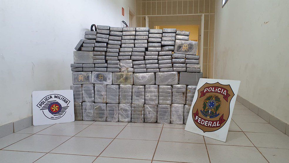 Operação policial apreende helicóptero com quase 250kg de cocaína 2 heli 7