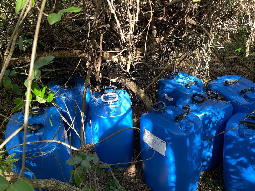 Operação policial apreende helicóptero com quase 250kg de cocaína 4 pf 3