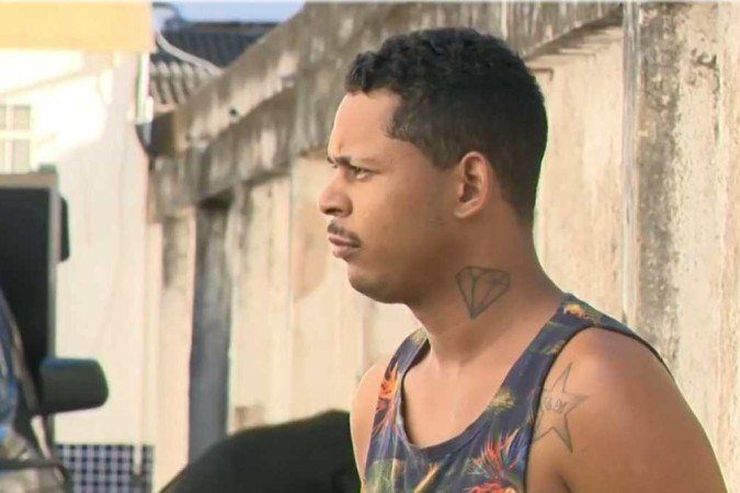 Homem chama a polícia para ele mesmo após ameaçar ex-mulher de morte