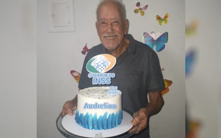‘O terror do INSS’: idoso comemora 121 anos com festa temática sobre Seguro Social