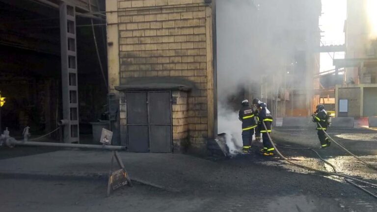 Princípio de incêndio em fábrica de cimento mobiliza equipes do Corpo de Bombeiros
