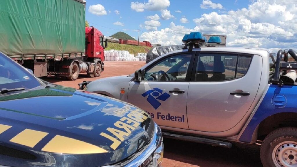 Caminhoneiro é preso pela PF transportando 148 quilos de entorpecentes em Corumbá 2 pf rf
