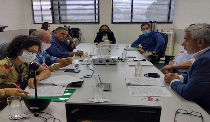 Procon/MS, MPE, Sinpetro e distribuidoras buscam equalização do preço do combustível