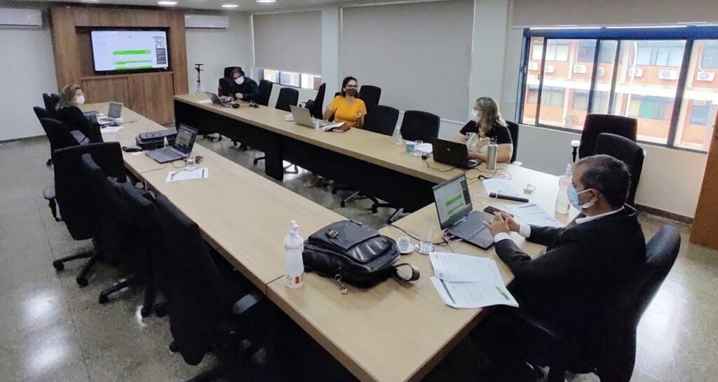reuniao uems