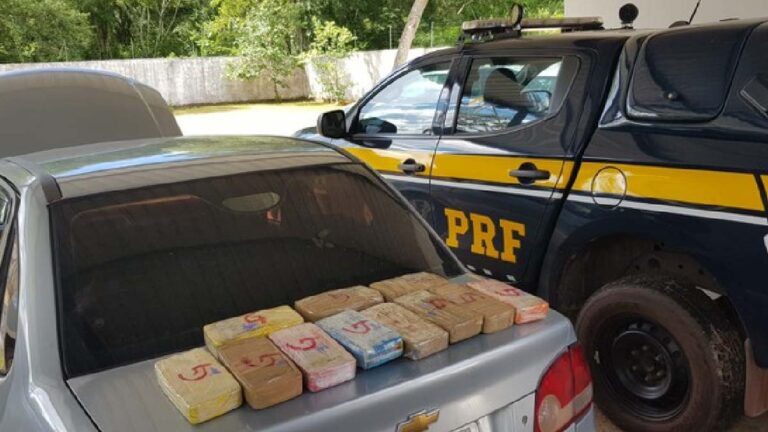 PRF apreende 12 quilos de pasta base de cocaína em Corumbá