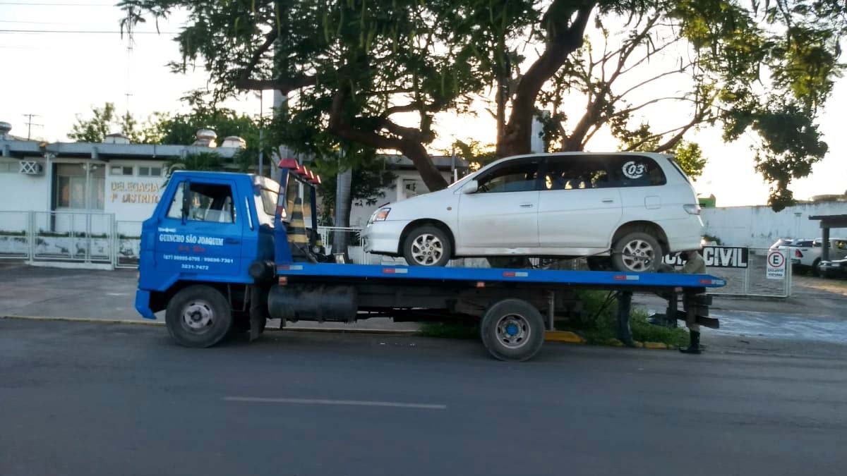 Você está visualizando atualmente Embriagado, motorista boliviano é detido após quase provocar acidente na Ramão Gomez